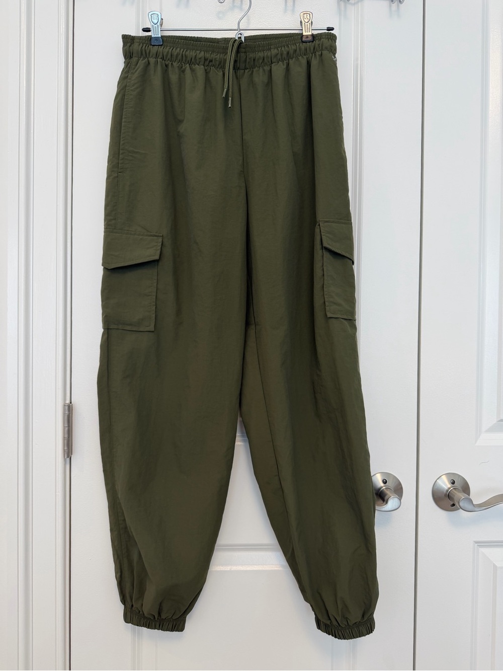 Women’s Olive Cargo Jogger Pants